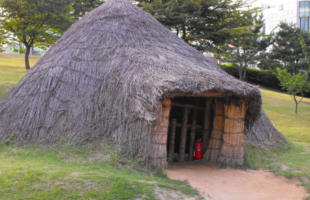 dugout-hut